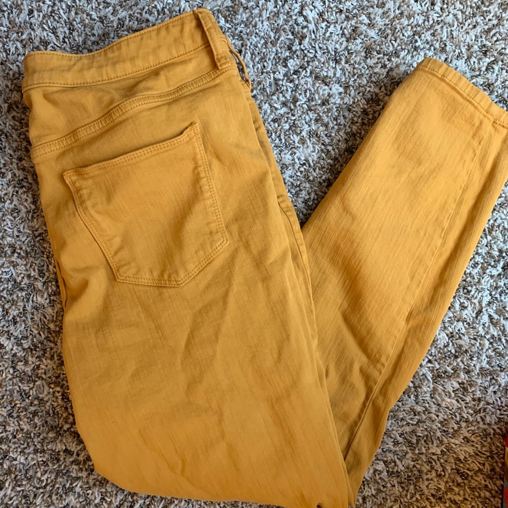 Universal thread mustard skinny jeans